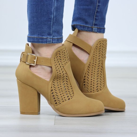 Tan Faux Nubuck Round Toe Block Heeled Ankle Boots Lacer Cut Design - Picture 2 of 12